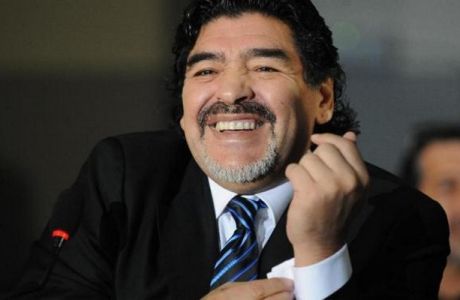 "Υποψήφιος για πρόεδρος της FIFA ο Μαραντόνα"
