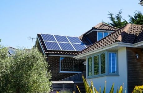Φωτοβολταϊκά: Αξιοποιήστε την ενέργεια του ήλιου στο σπίτι σας