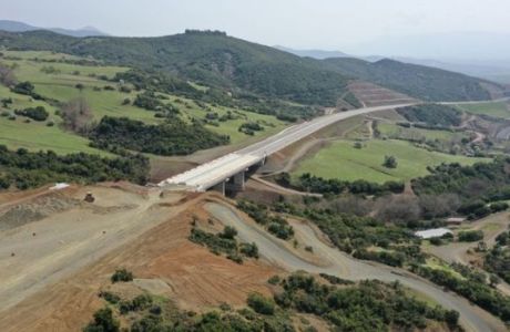 Ξεμπλοκάρει το νότιο τμήμα του νέου αυτοκινητόδρομου Κεντρικής Ελλάδας