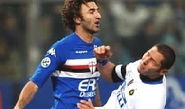 Κεφαλιά αλά Ζιντάν στον Ματεράτσι από Ντελβέκιο