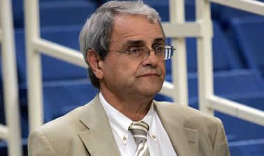 Καταλήγει στο θέμα του προπονητή η ΑΕΚ