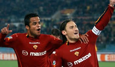 “Στο σφυρί” ο Μαντσίνι, λόγω Τότι…