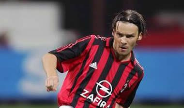 Ανανέωσε ο Γιανκουλόφσκι