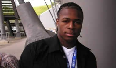 Στη Σίτι ο Μπενζά