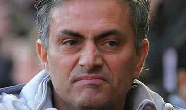 Εξαγριωμένος ο Μουρίνιο με τις φήμες για Ρεάλ Μαδρίτης