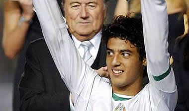 Κάρλος Βέλα: Το νέο λαβράκι του Βενγκέρ