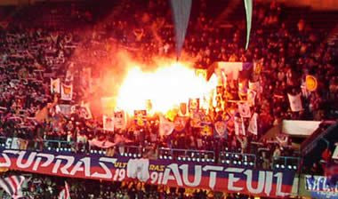 Οι… 300 οργανωμένοι της Παρί