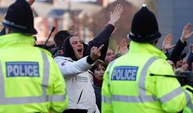 16 άτομα στον Εισαγγελέα