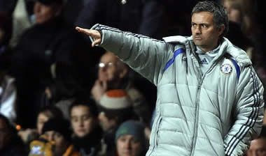 Ο “βασιλιάς” Μπενίτεθ και ο “ριγμένος” Μουρίνιο