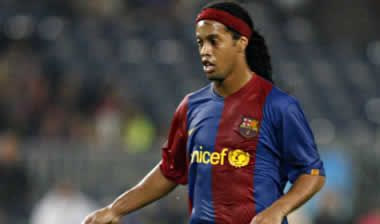 Λαπόρτα: “Ο Ροναλντίνιο θα μείνει”