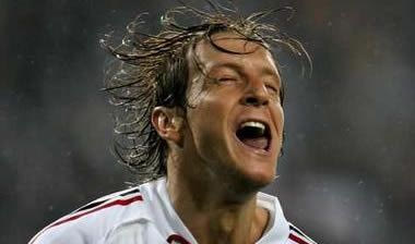 Τα μάζεψε ο Αμπροζίνι