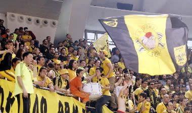 Με τον κόσμο του ο Αρης κόντρα στον Ολυμπιακό