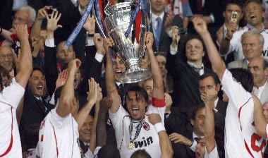 Τα είκοσι “ροσονέρι” χρόνια του ευρωπαϊκού ποδοσφαίρου