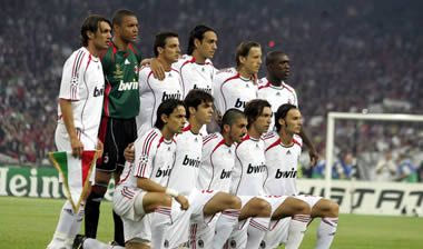 Διαφορετικοί πανηγυρισμοί στο στρατόπεδο της Μίλαν