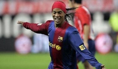 Ροναλντίνιο: “Βλέπω μόνο την Μπαρτσελόνα”