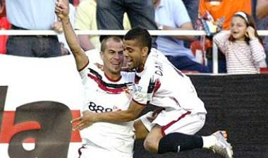 Δια περιπάτου στον τελικό η Σεβίλλη