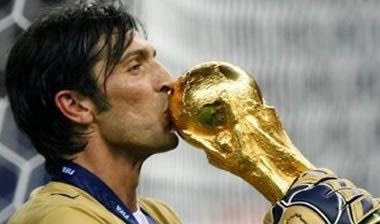 Ψηφίζει Ρανιέρι ο Μπουφόν