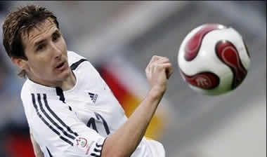 Πιέζει καταστάσεις για Κλόζε ο Μπεκενμπάουερ