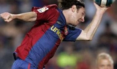 Ο Μέσι αντιγράφει τον Μαραντόνα (part II)