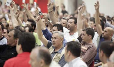 Ένταση στη ΓΣ του Ερασιτέχνη, μπουκάλι σε Αλεξόπουλο