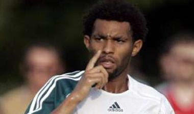 Κατέρρευσε σε αεροπλάνο ο Πέναντ