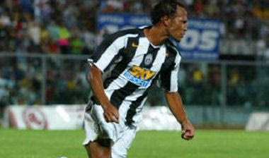 Ανανέωσε με Γιούβε ο Ζεμπινά