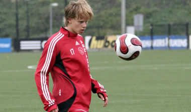 Oι Κάτω Χώρες “δυναμώνουν” τη Σεβίλη