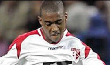 Νεαρό Ελβετό απέκτησε η Σίτι