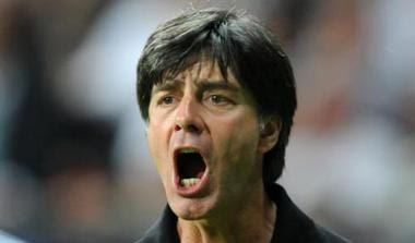 Τρέχουν να ανανεώσουν με τον Λεβ οι Γερμανοί