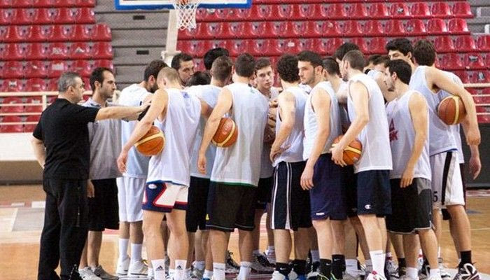 Εκκίνηση για το καμπ με… κίνητρο το συμβόλαιο