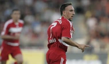 Λιγκ Καπ: Στον τελικό με σούπερ Ριμπερί η Μπάγερν