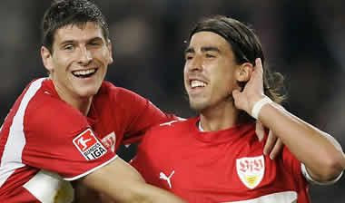 “Φρέσκαρε” τα “πάντσερ” ο Λεβ