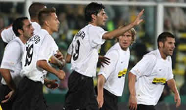 Εντυπωσιακή ανατροπή και νίκη για “Γιούβε”