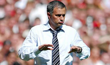 Μουρίνιο: “Κανείς σίγουρος για την ενδεκάδα”