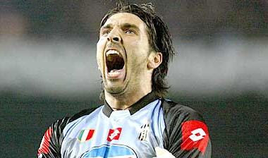 Ο Μπουφόν στη Ρόμα (παραλίγο το 2001)