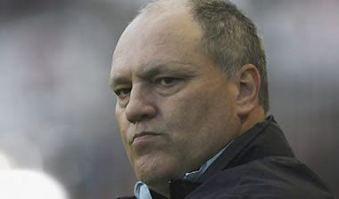 Ο Γιόλ τα ακούει και από τον Κανουτέ