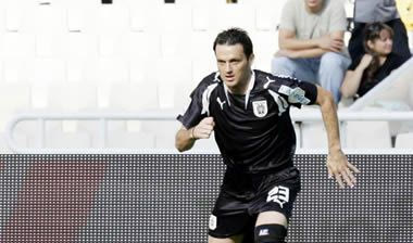 Κατέληξε στο 4-3-3 ο Σάντος με Λάκη