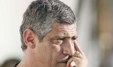 Δύο θέσεις “καίνε” τον Σάντος
