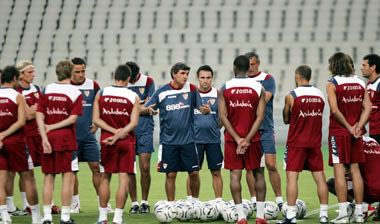 Χωρίς Ντούντα, αμφίβολοι Πάλοπ, Άλβες για ΑΕΚ