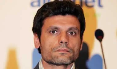 Εμμένει στην παραίτηση ο Κορωνιός, ψάχνει όνομα η ΑΕΚ