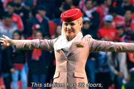 To VIDEO που έγινε viral: Οδηγίες… ασφαλείας από όμορφες αεροσυνοδούς