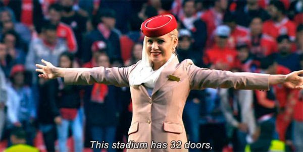 To VIDEO που έγινε viral: Οδηγίες… ασφαλείας από όμορφες αεροσυνοδούς