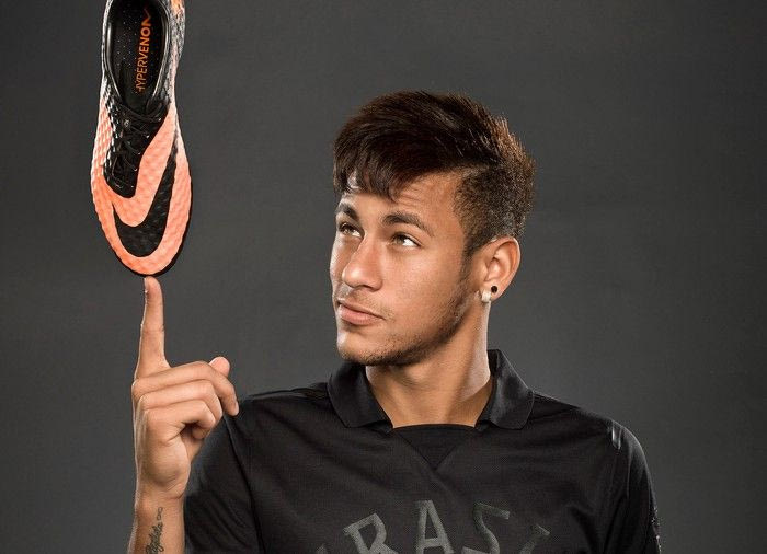 NIKE HYPERVENOM: Το νέο ποδοσφαιρικό παπούτσι για τη νέα γενιά παικτών