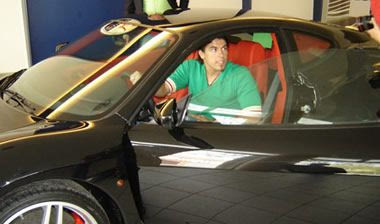 Οι οπαδοί της Λιόν ζήτησαν την “απελευθέρωση” της Ferrari του Μπάρος