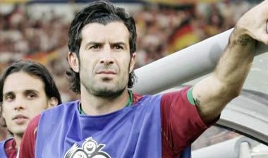 Μένει εκτός εθνικής και στηρίζει Ρονάλντο ο Φίγκο