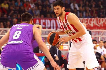 Πάλι καλά που νίκησε στο Βελιγράδι