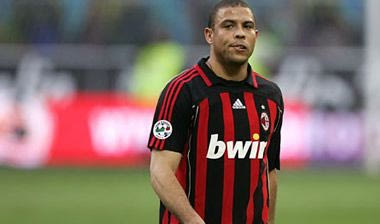 Διαψεύδει η Μίλαν τα περί φυγής του Ρονάλντο