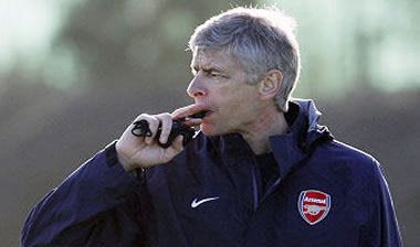 Βενγκέρ: “Πρόβλημα τα συνεχόμενα εκτός έδρας παιχνίδια”