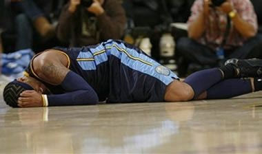 Oι Lakers ξεπέρασαν και το εμπόδιο των “πληγωμένων” Nuggets