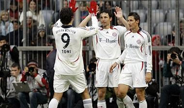 Φάση των 16: Το καθήκον τους Μπάγερν, Στουτγκάρδη, Αμβούργο